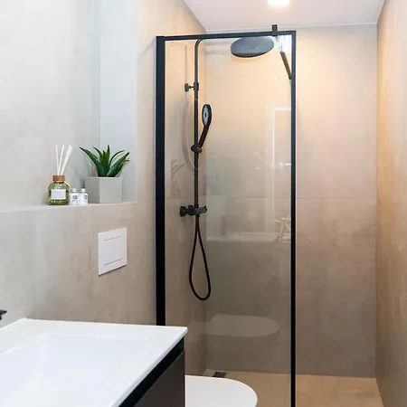 Daire Krautacker Huus